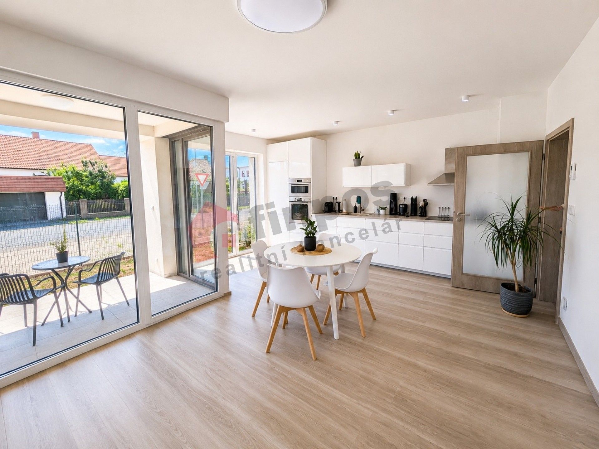 Byt 3+kk · 68 m² · Komenského 916, Chlumec nad Cidlinou IV - 3