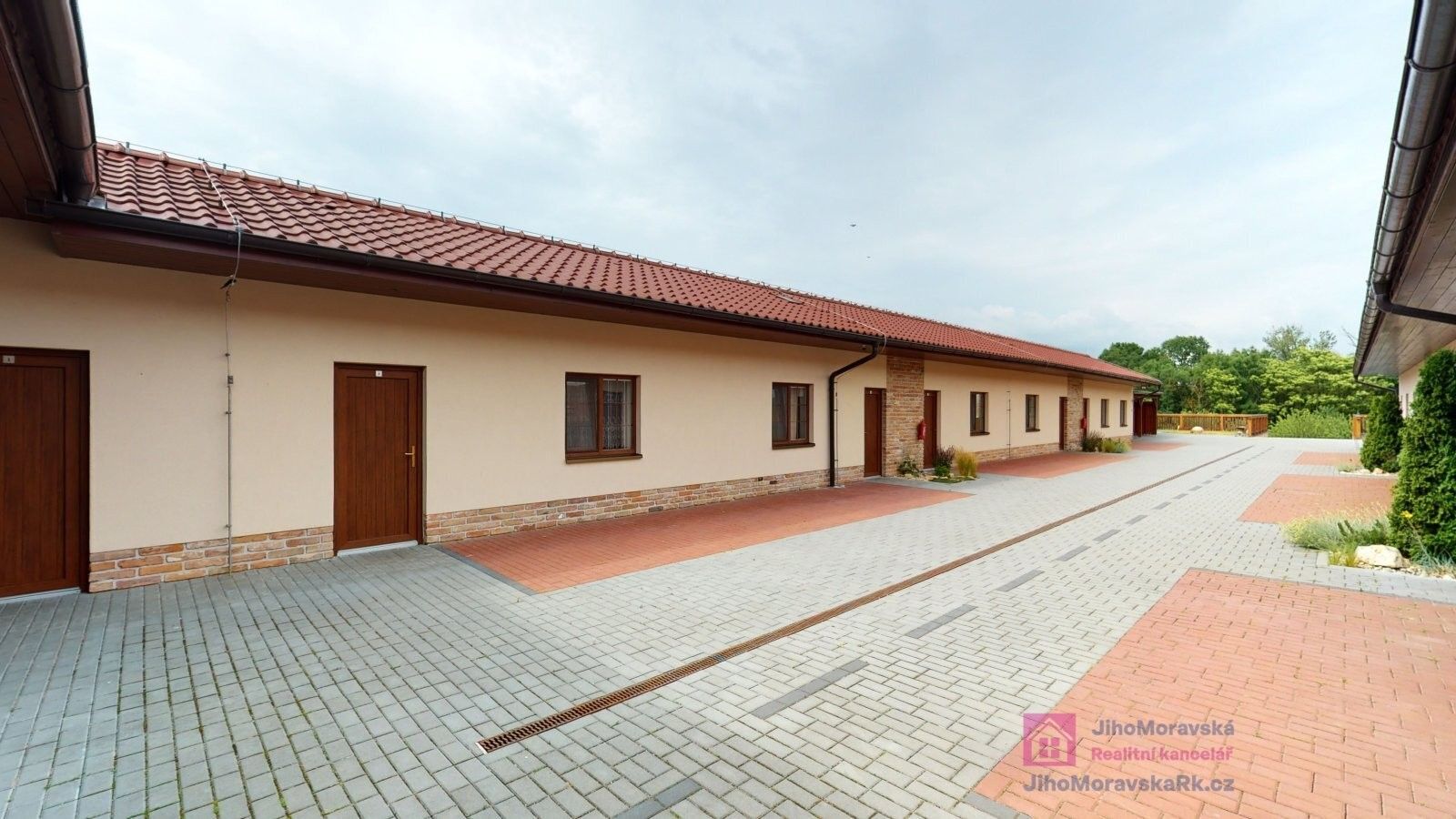 Ubytovací zařízení · 664 m² · Bulhary - 3