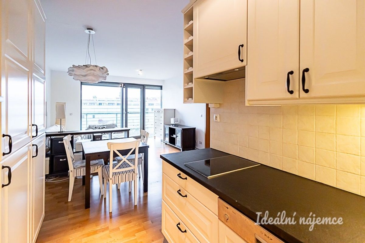 2+kk, Křižíkova, Praha, 55 m² - 2