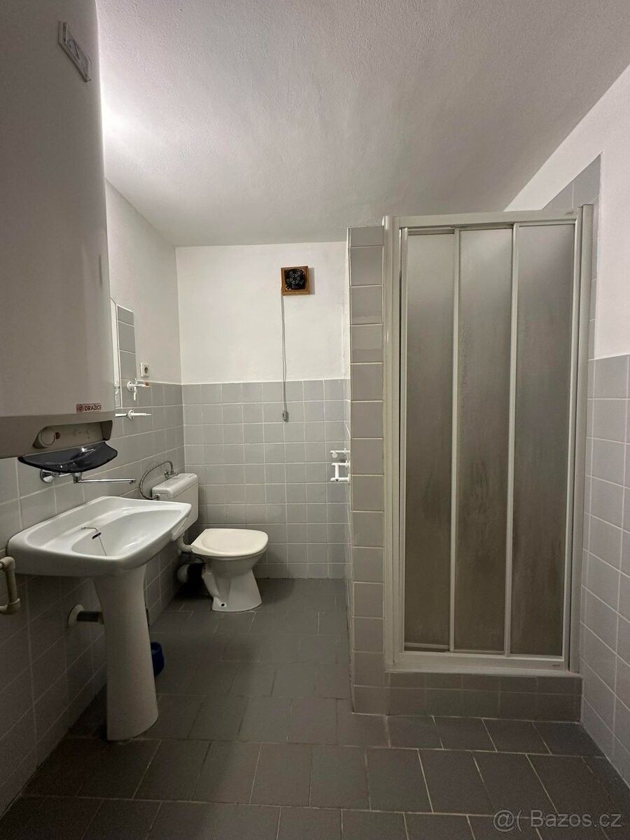 Byt · Kostelec nad Černými Lesy, 281 63 - 2