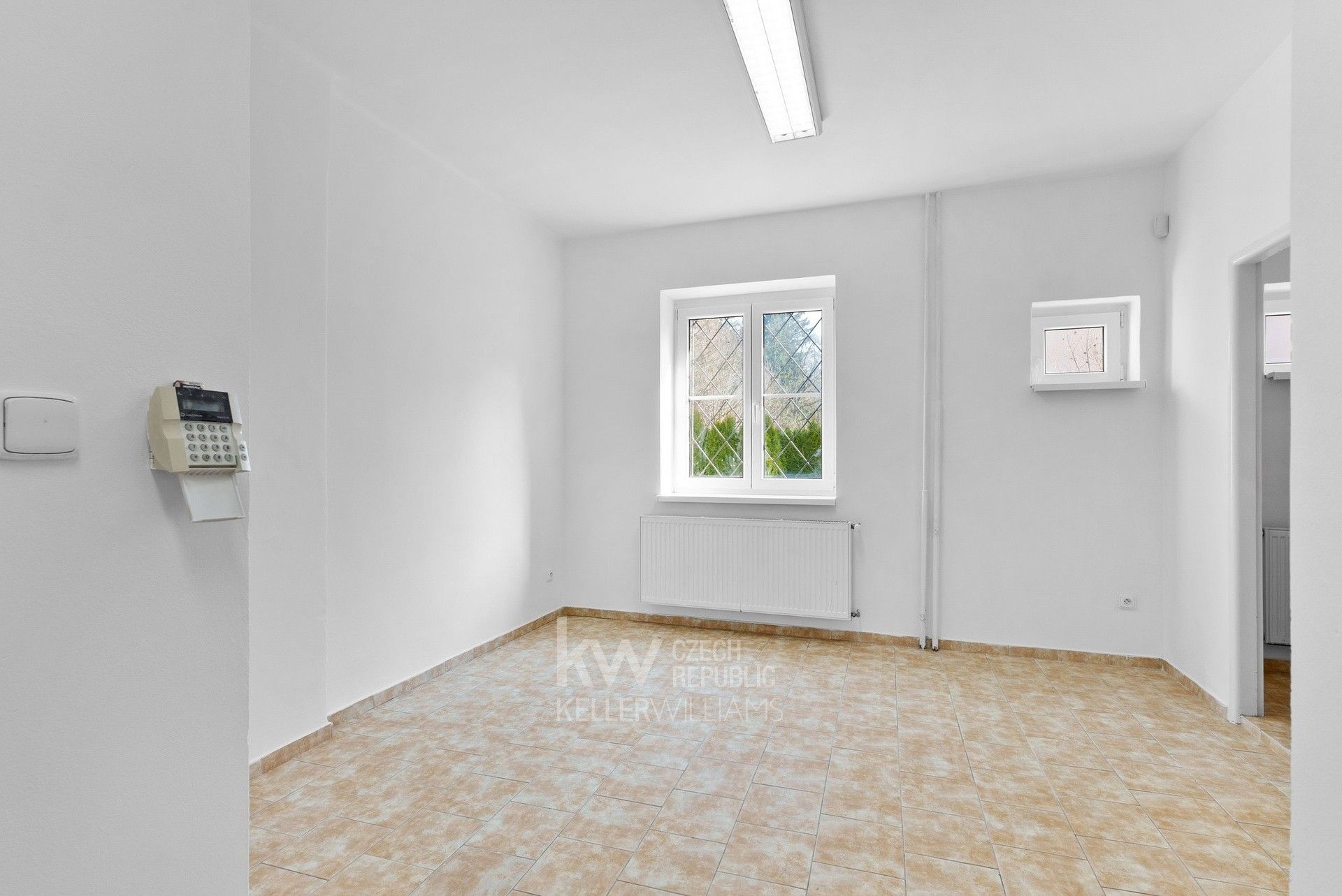 Pronájem komerční - Na Výšinách 451, Liberec, 88 m²