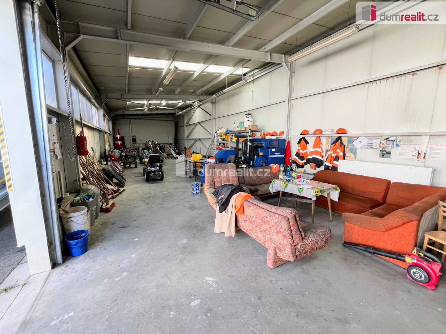 Pronájem výrobní prostory - Jaktáře, Uherské Hradiště, 822 m²