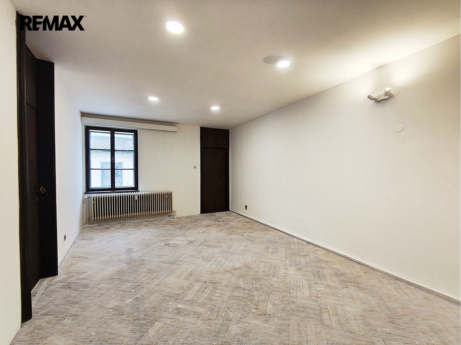 Kanceláře, nám. Přemysla Otakara II. 114, České Budějovice 1, 29 m² - 1