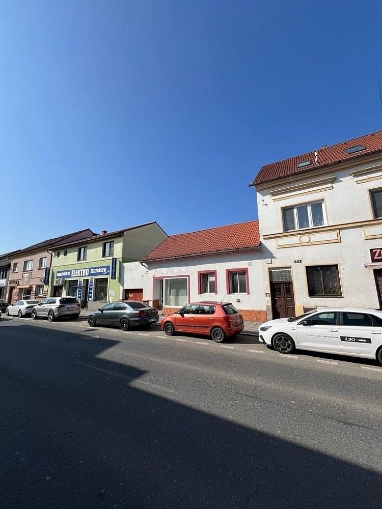 Komerční nemovitost, 156 m²