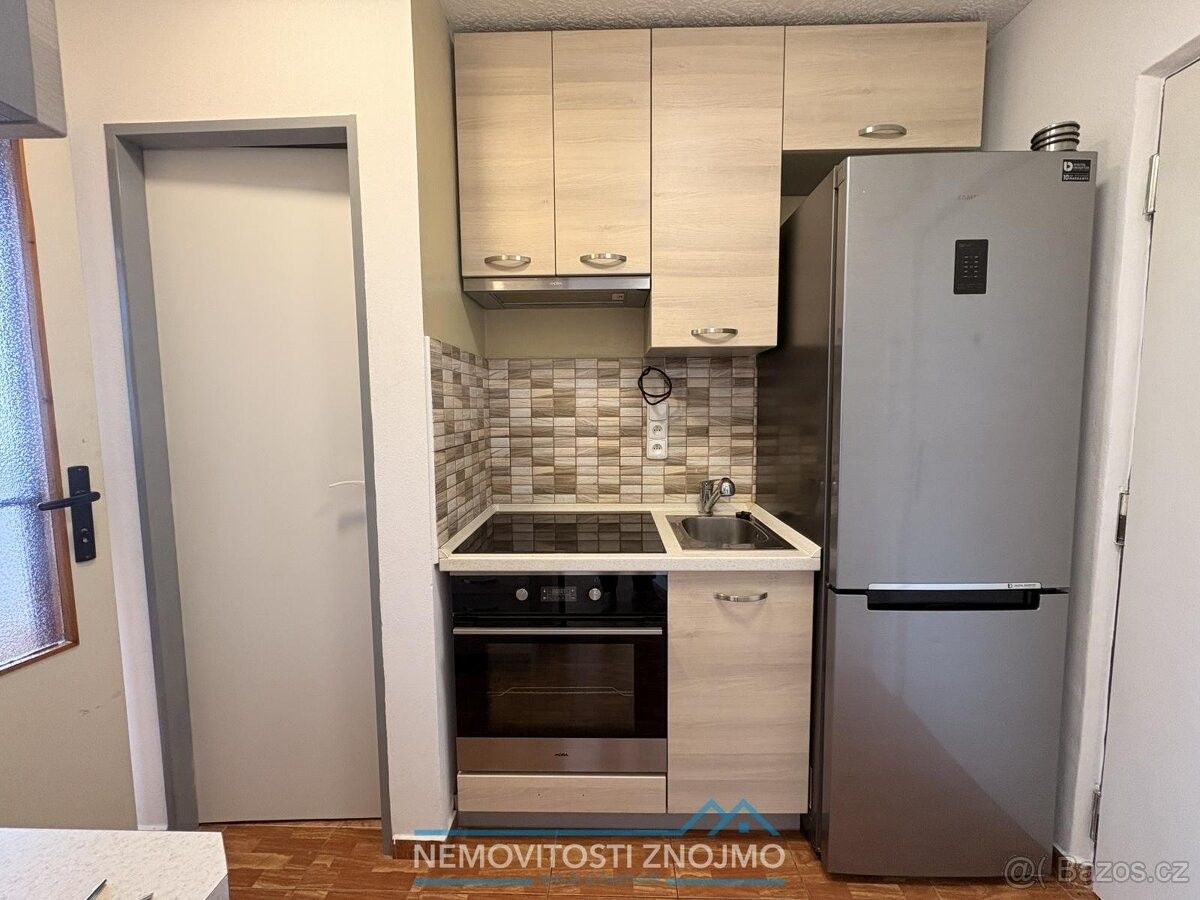 Pronájem byt - Znojmo, 669 02