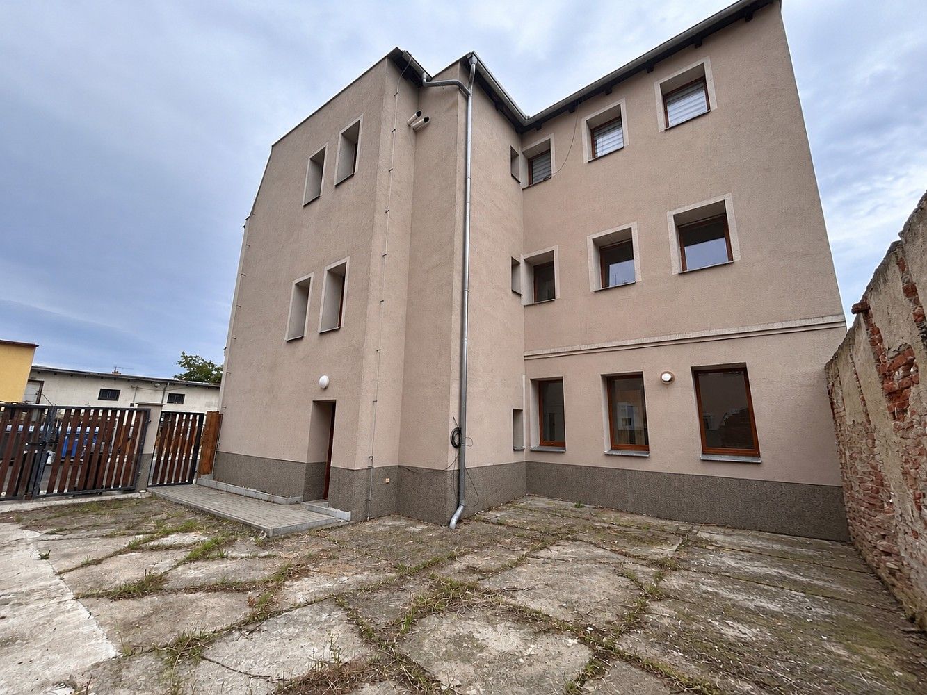 Pronájem byt 3+kk - Jindřišská, Novosedlice, okres Teplice, 70 m² - 2