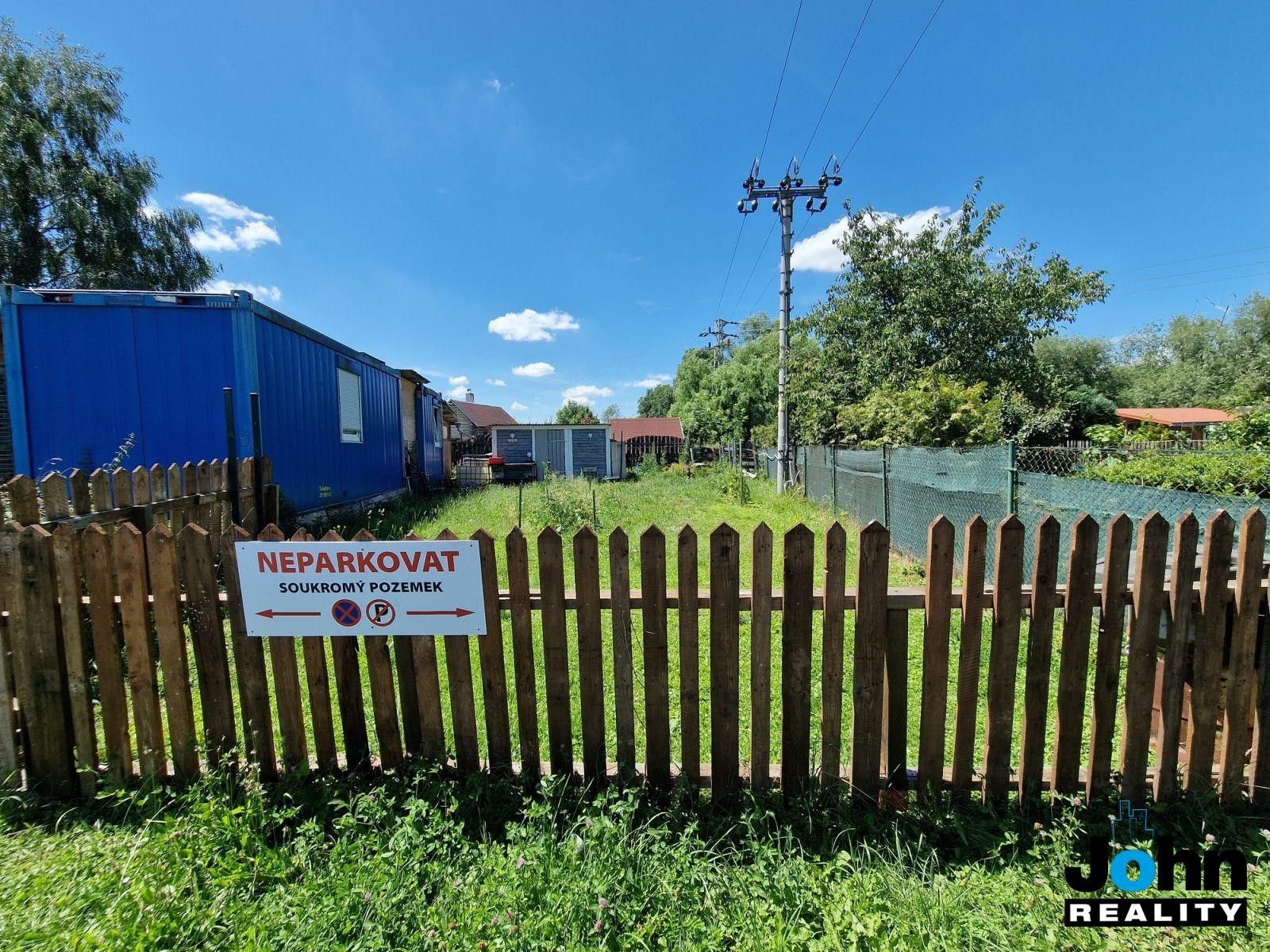 Pronájem zahrada - Havraň, 130 m²