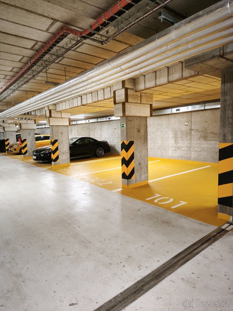 Pronájem garáž - Praha, 100 00