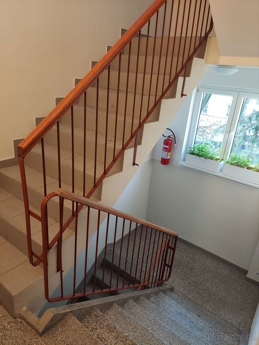 Pronájem byt - Praha, 160 00