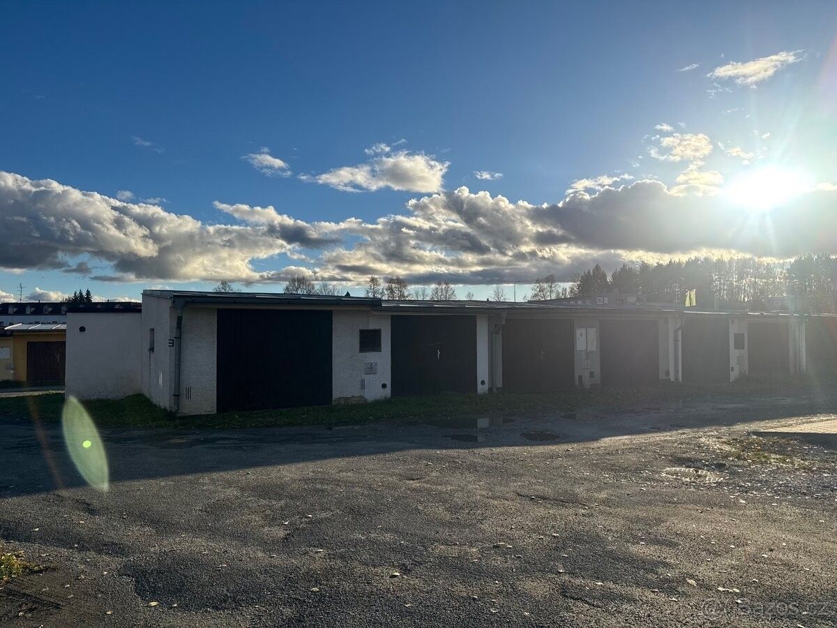 Garáže, Trhové Sviny, 374 01