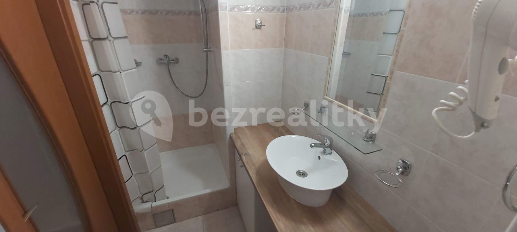 Pronájem byt 1+1 - Americká, Praha - Vinohrady, 35 m² - 5