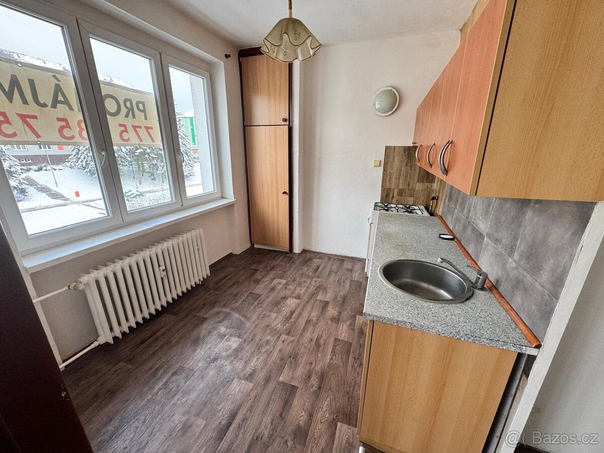 Pronájem byt - Habartov, 357 09