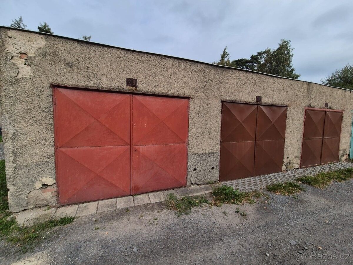 Garáže, Břidličná, 793 51