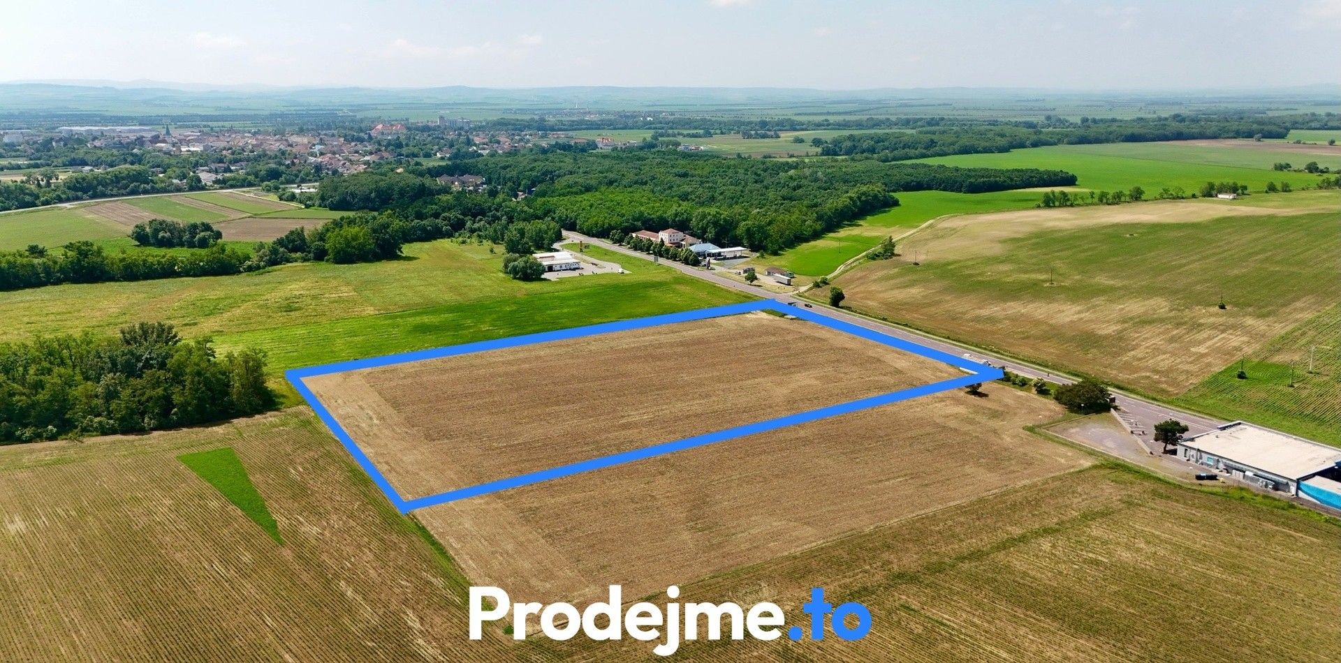 Komerční pozemek · 35 000 m² · Hevlín - 4