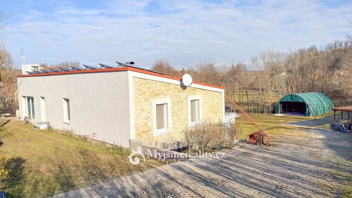 Rodinné domy, Hluboké Mašůvky, 671 52