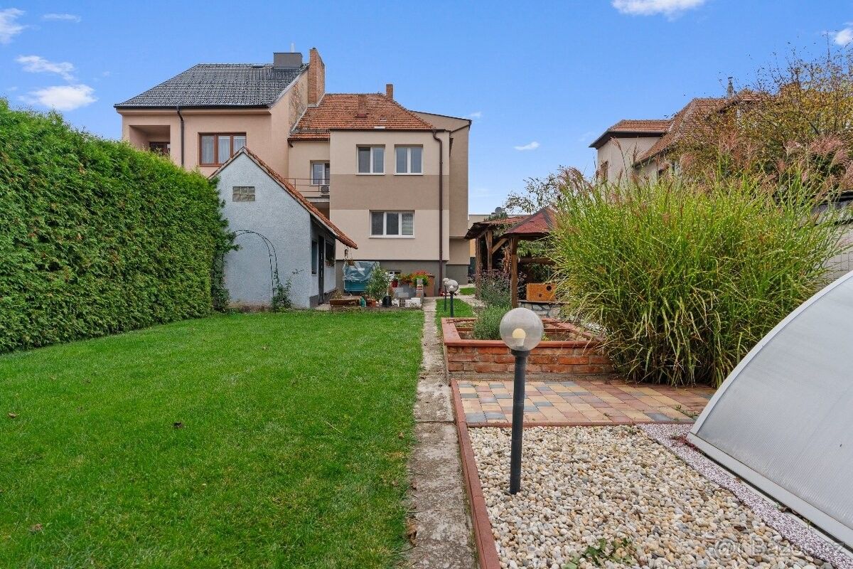 Prodej rodinný dům - Hodonín, 695 01