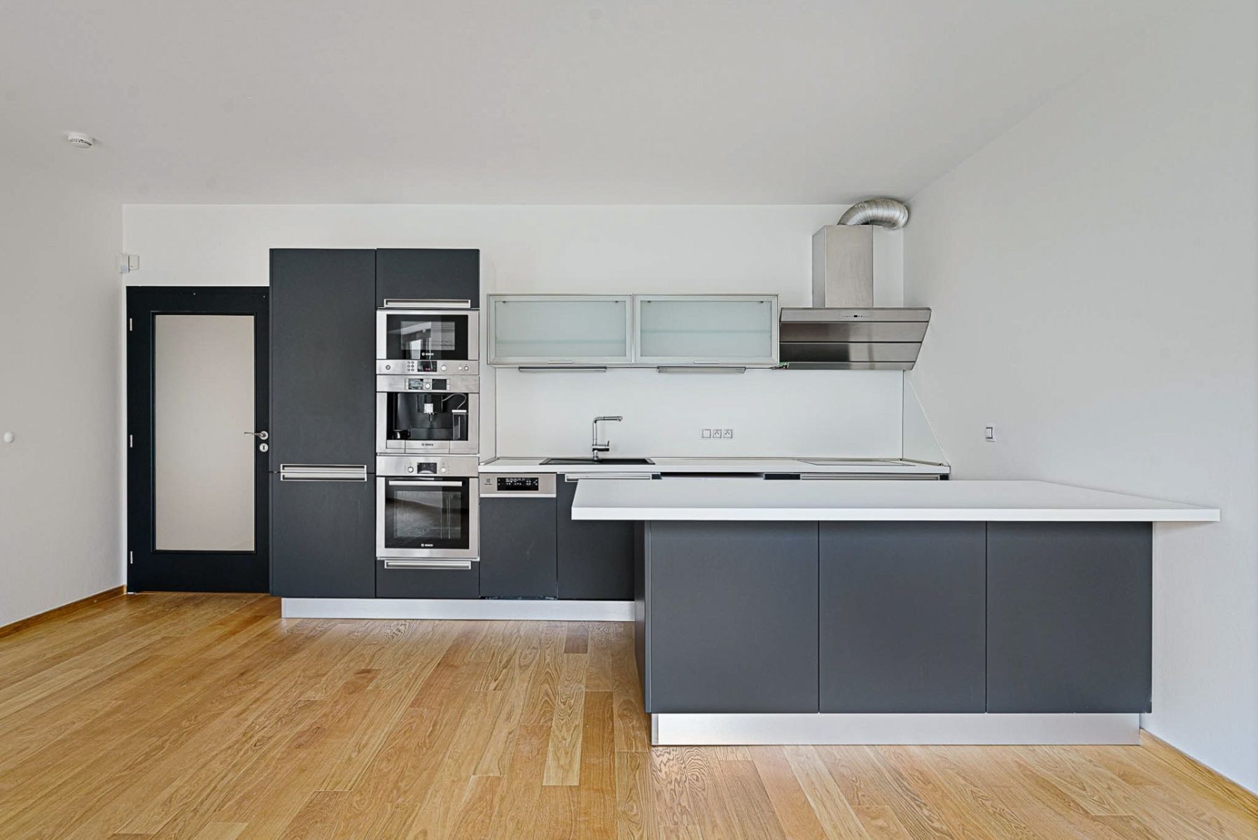 2+kk, Kozinovo náměstí, Praha - Hostivař, 52 m² - 2