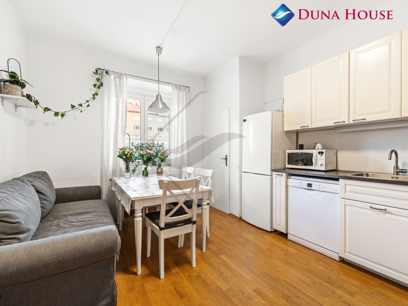 2+kk, Jeseniova, Praha, 46 m²