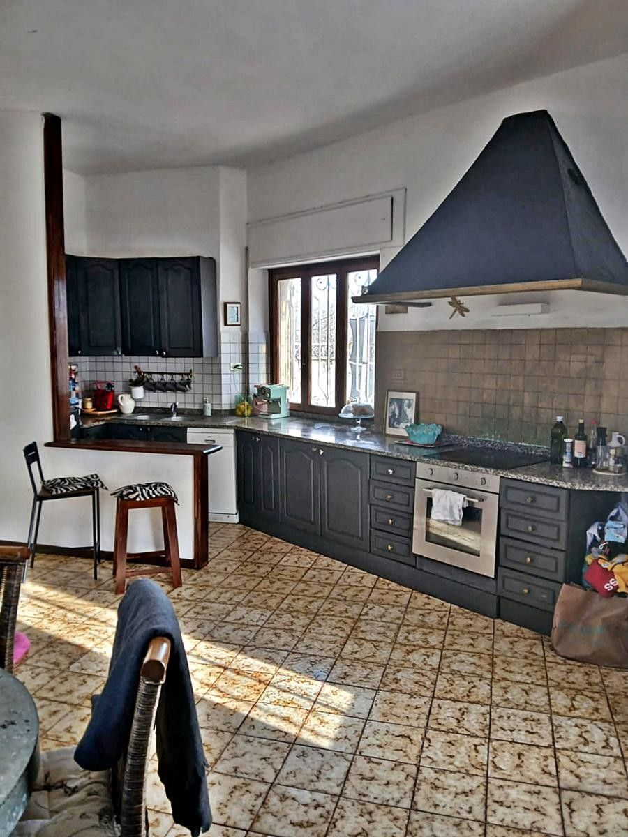 Ostatní, Lucca, 350 m² - 1