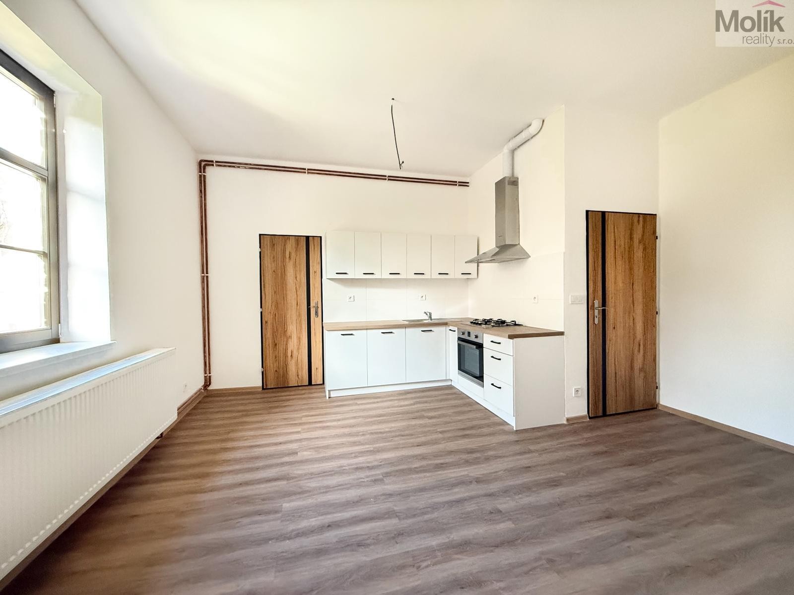 Pronájem byt 2+kk - Tovární, Osek, 50 m² - 5