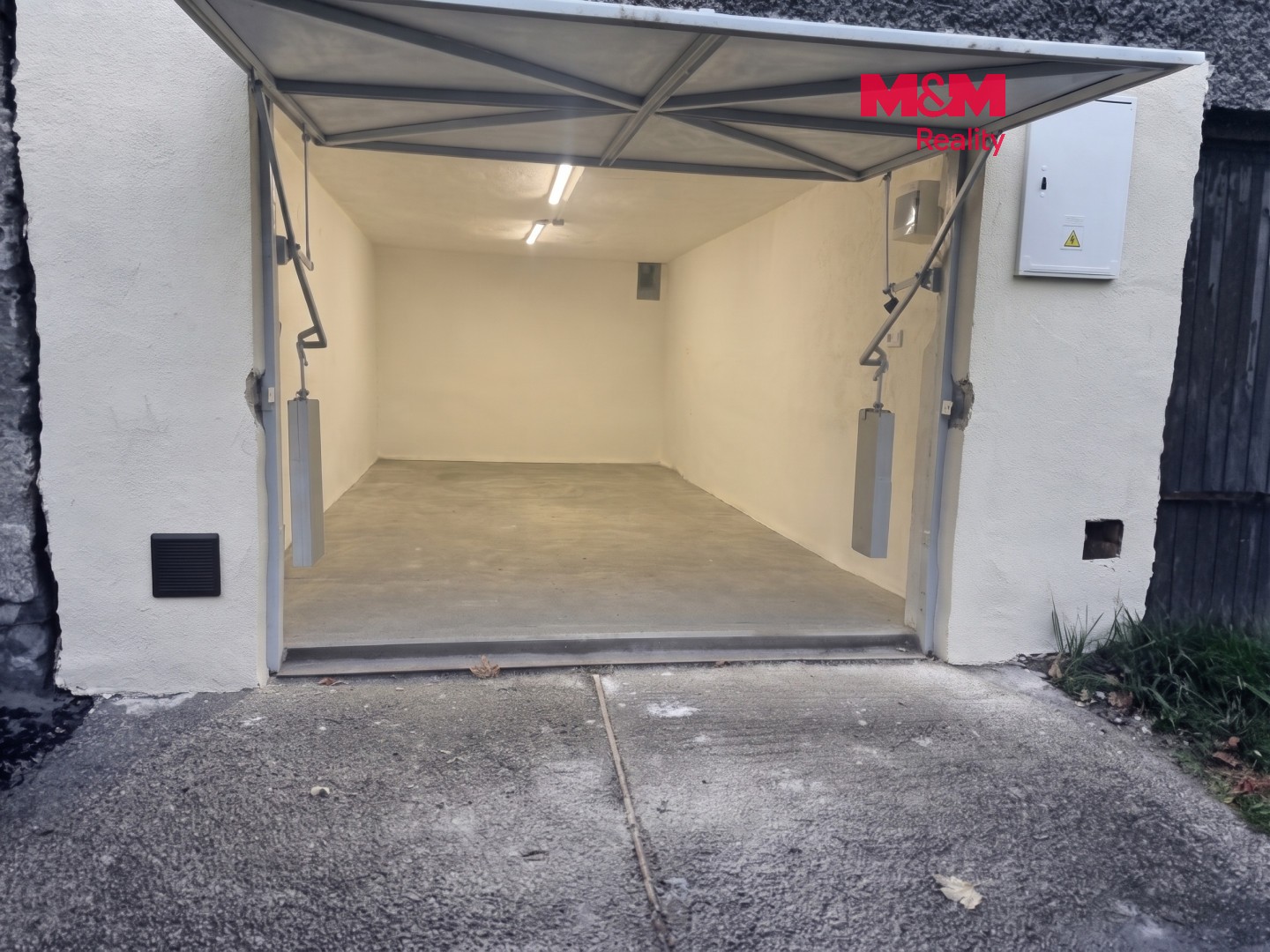 Garáž, 19 m²