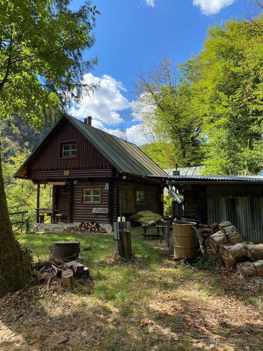 Prodej chata - Slapy nad Vltavou, 252 08 - 2