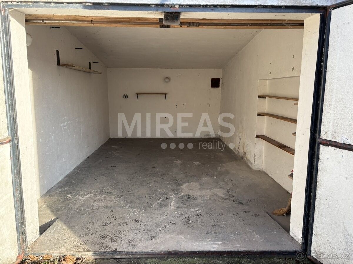 Pronájem garáž - Nymburk, 288 02