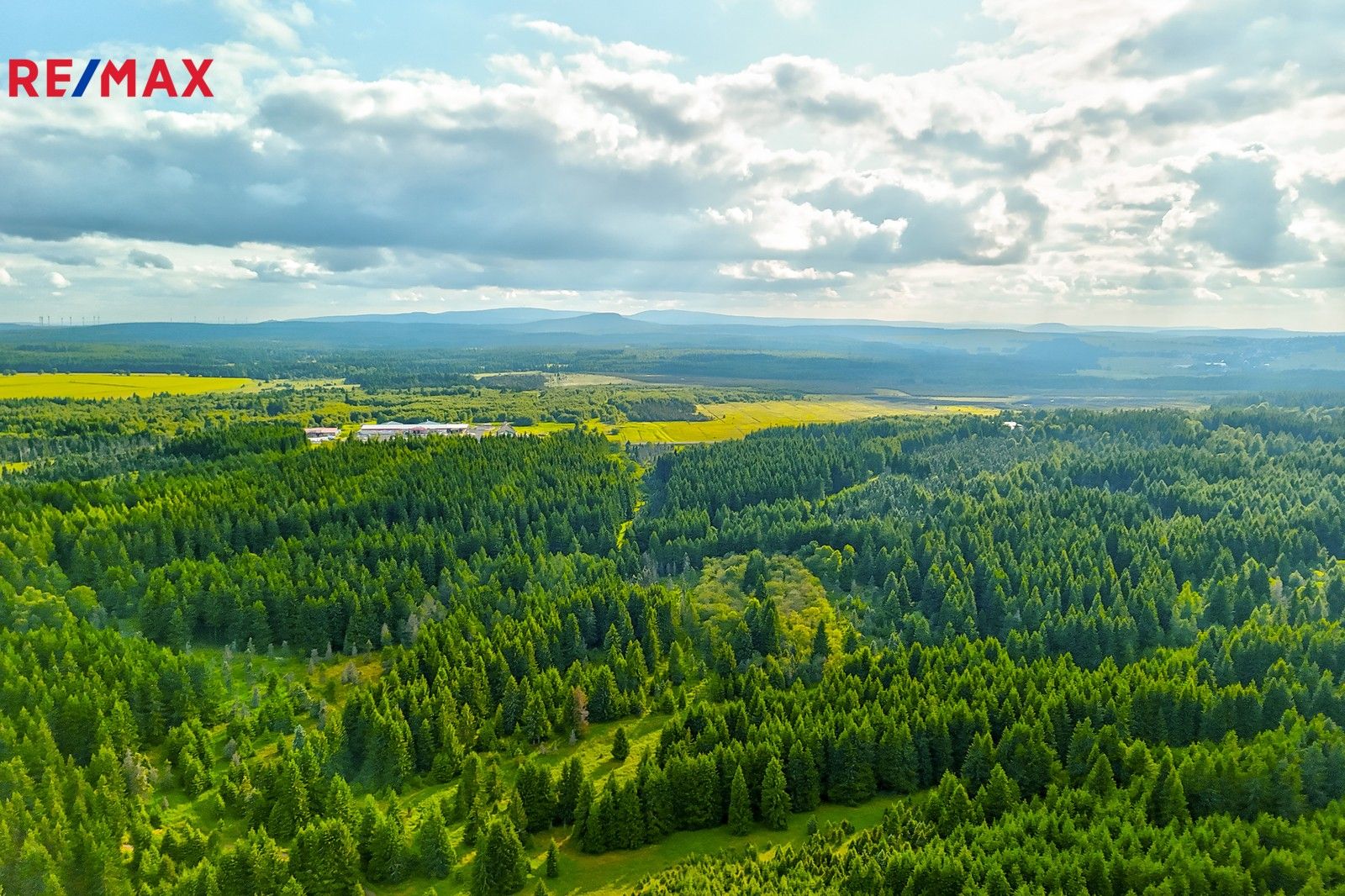 Lesy, Hora Svatého Šebestiána, 668 m²