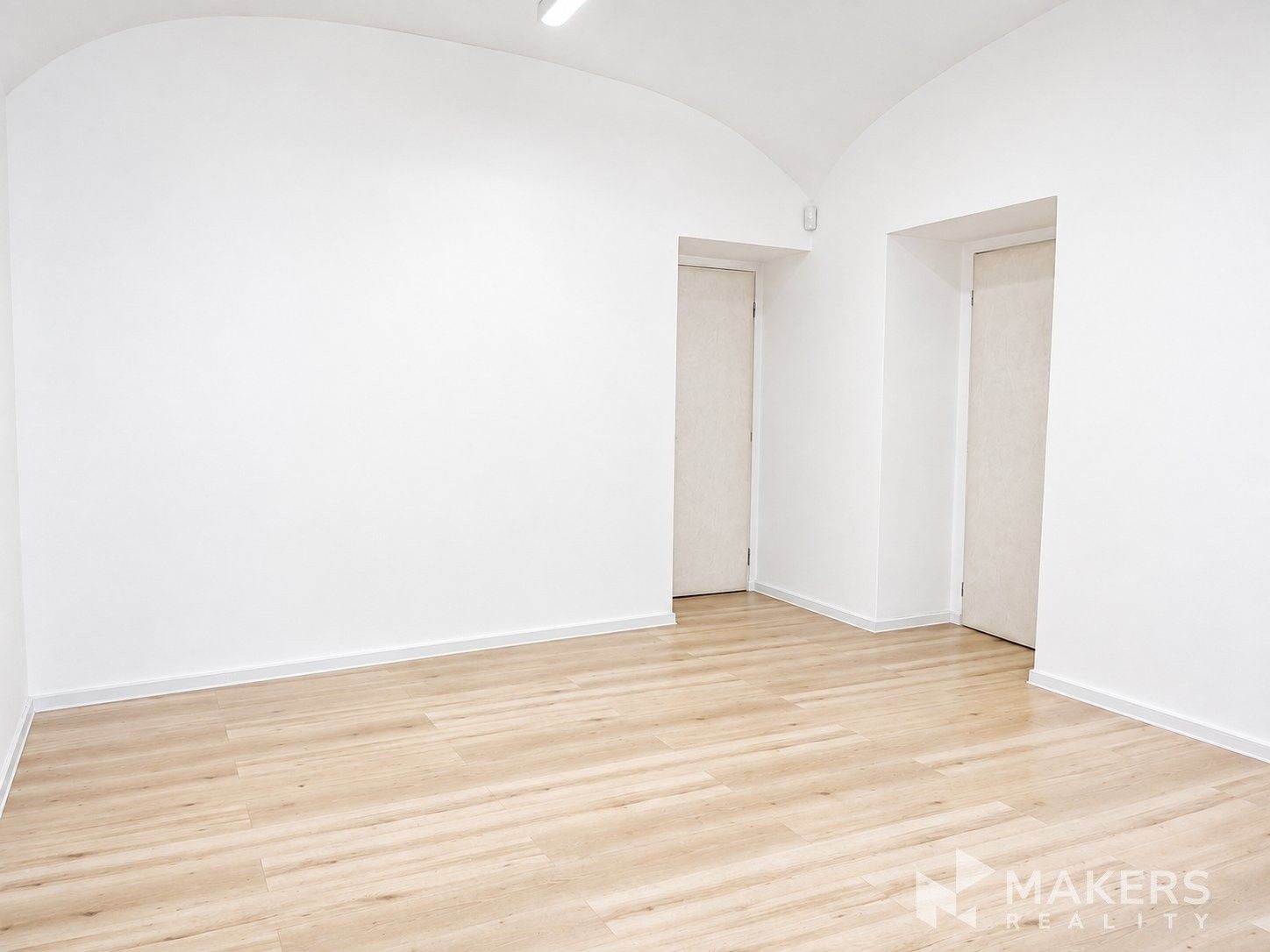 Kanceláře, Bělehradská, Praha, 19 m² - 2