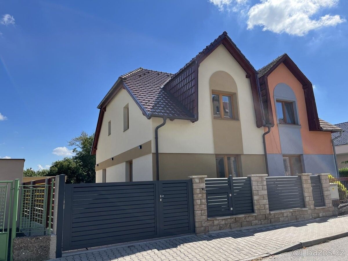 Prodej rodinný dům - Nový Bydžov, 504 01