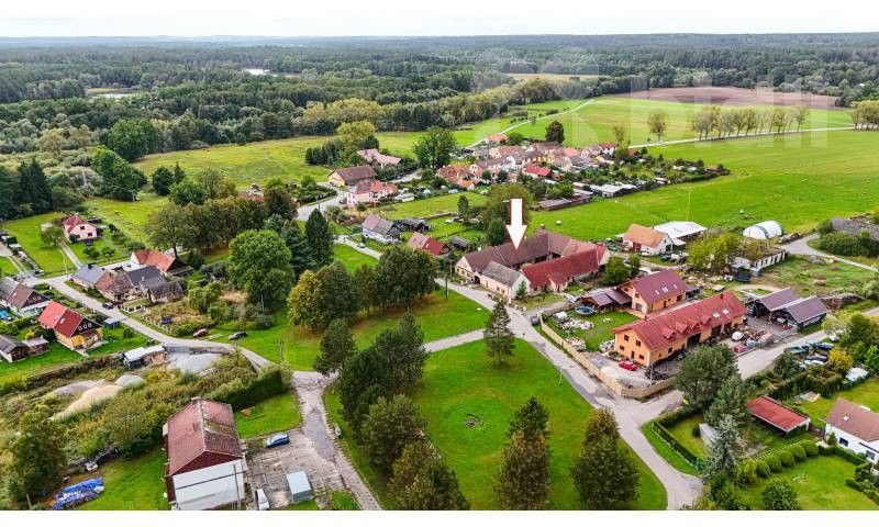 Rodinné domy, Byňov, Nové Hrady, 840 m²