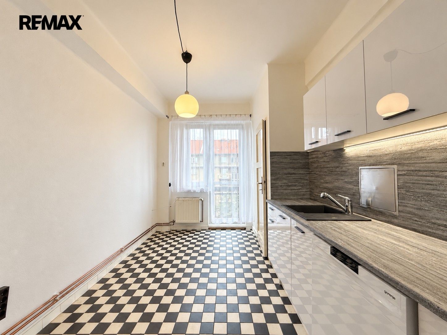 Byt 3+1 · 70 m² · Amurská 1222, Praha Vršovice - 3