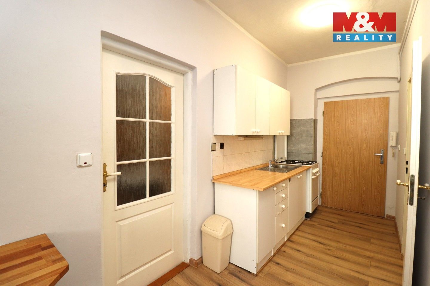 Pronájem byt 1+1 - Jaltská, Karlovy Vary, 46 m²