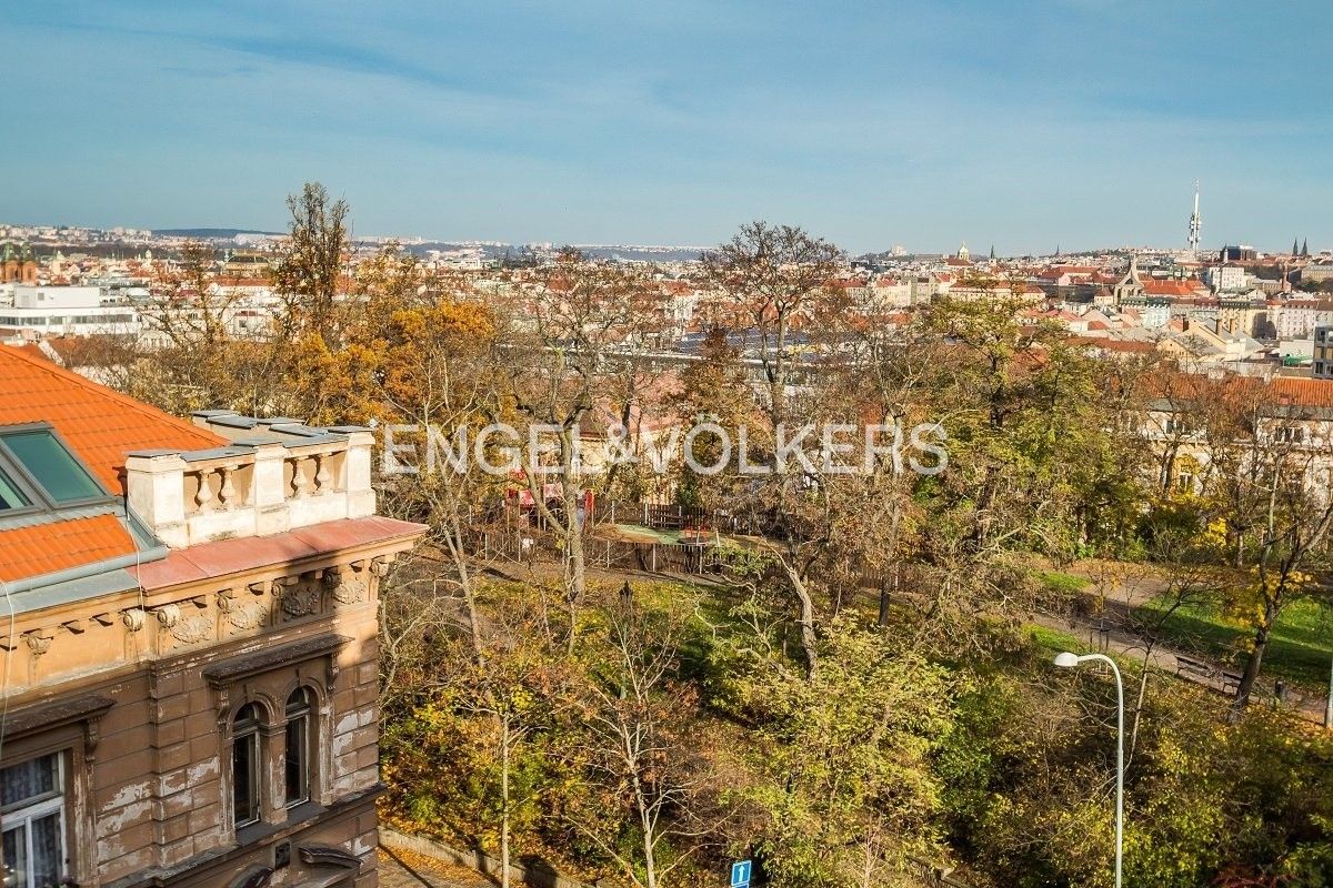 Prodej byt - Na Skalce, Praha, 240 m²