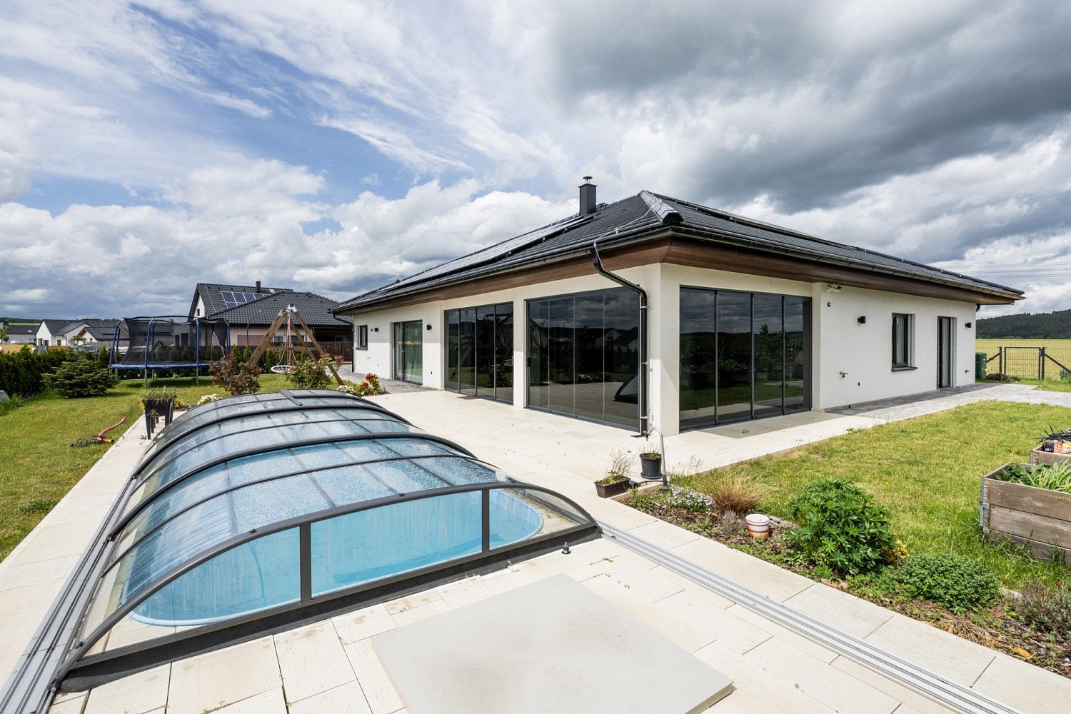 Rodinné domy, Město Touškov, okres Plzeň-sever, Plzeňský kraj, 205 m² - 1