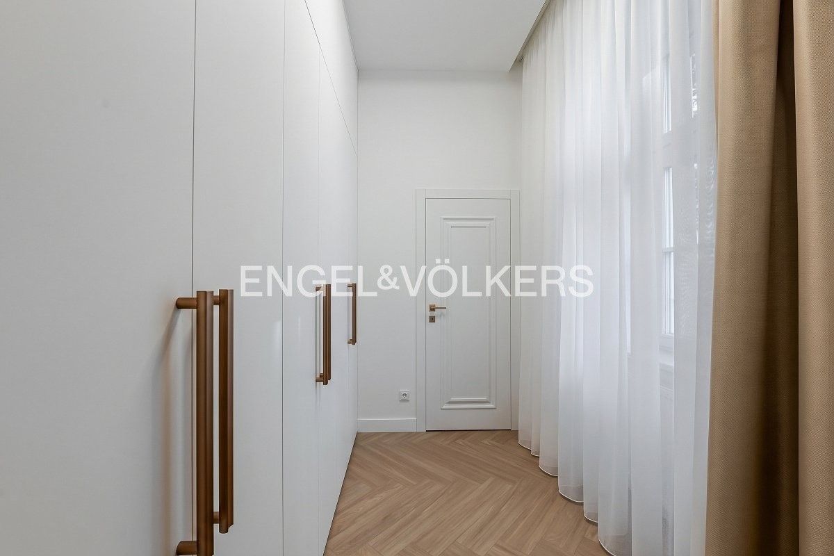 Pronájem byt 3+kk - Pplk. Sochora 737, Praha Holešovice, 121 m² - 5