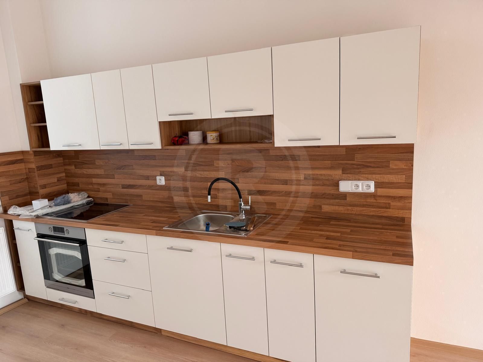 Pronájem byt 3+kk - Karla IV., České Budějovice, 90 m²