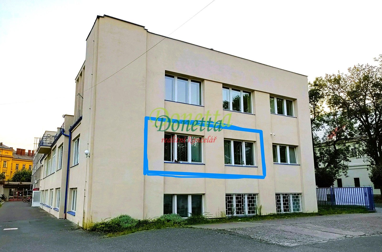 Pronájem kancelář - Jana Koziny, Hradec Králové, 44 m²