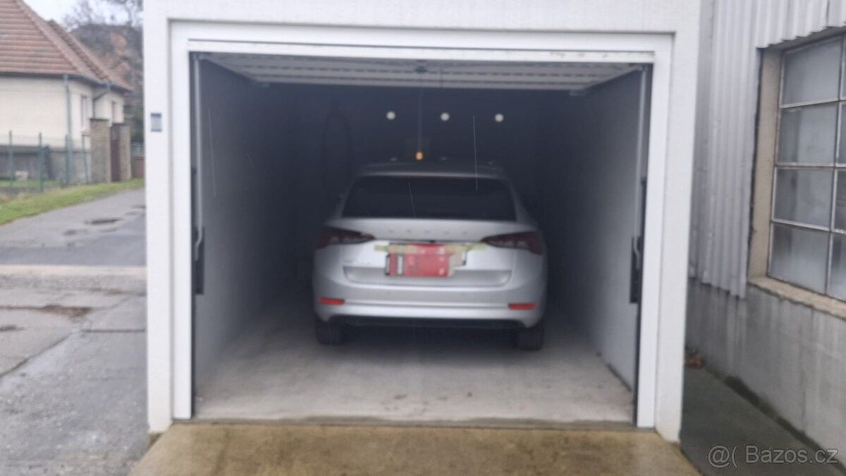 Prodej garáž - Kralupy nad Vltavou, 278 01