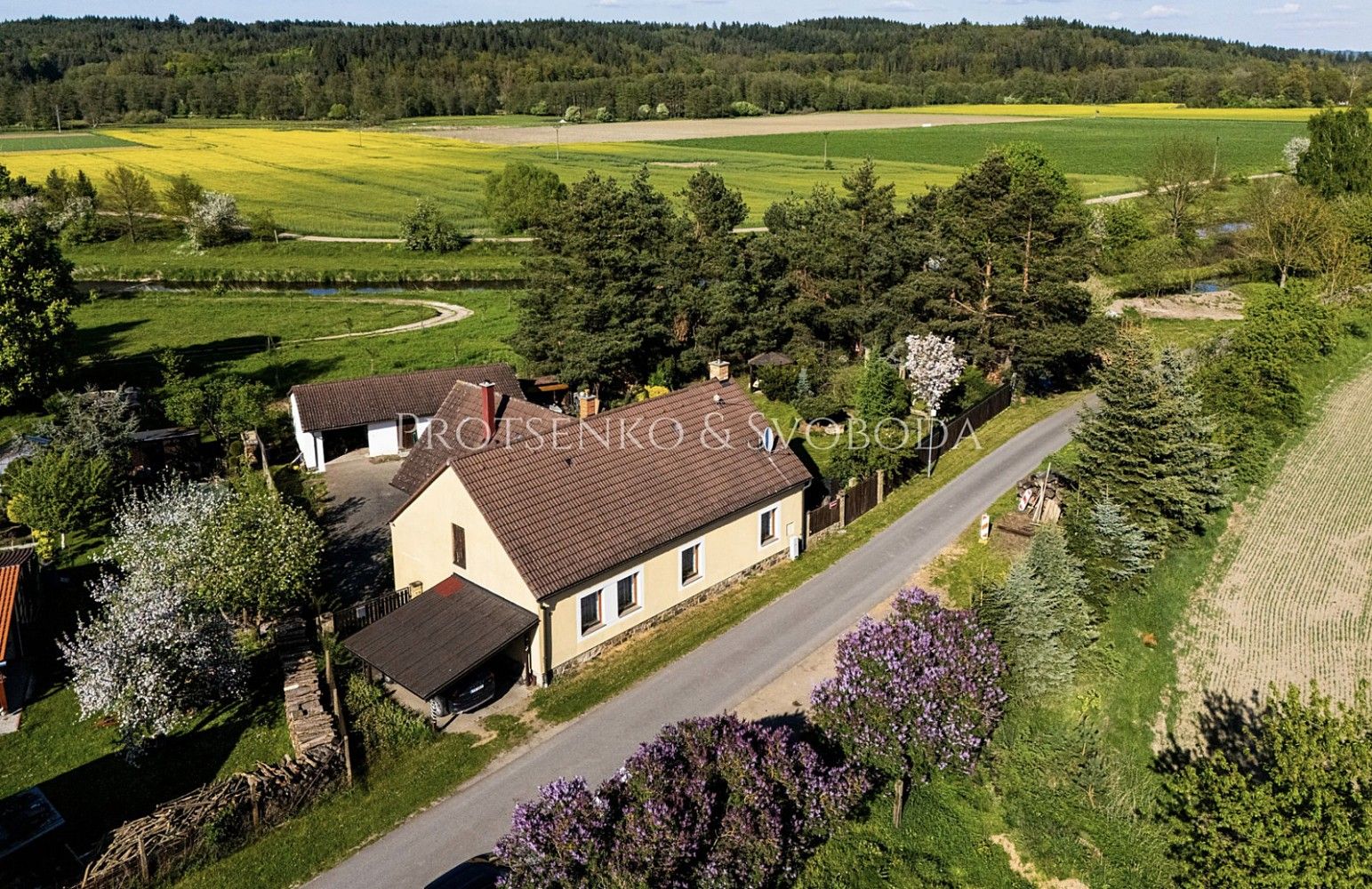 Rodinné domy, Heřmaň, okres Písek, Jihočeský kraj, 298 m² - 2