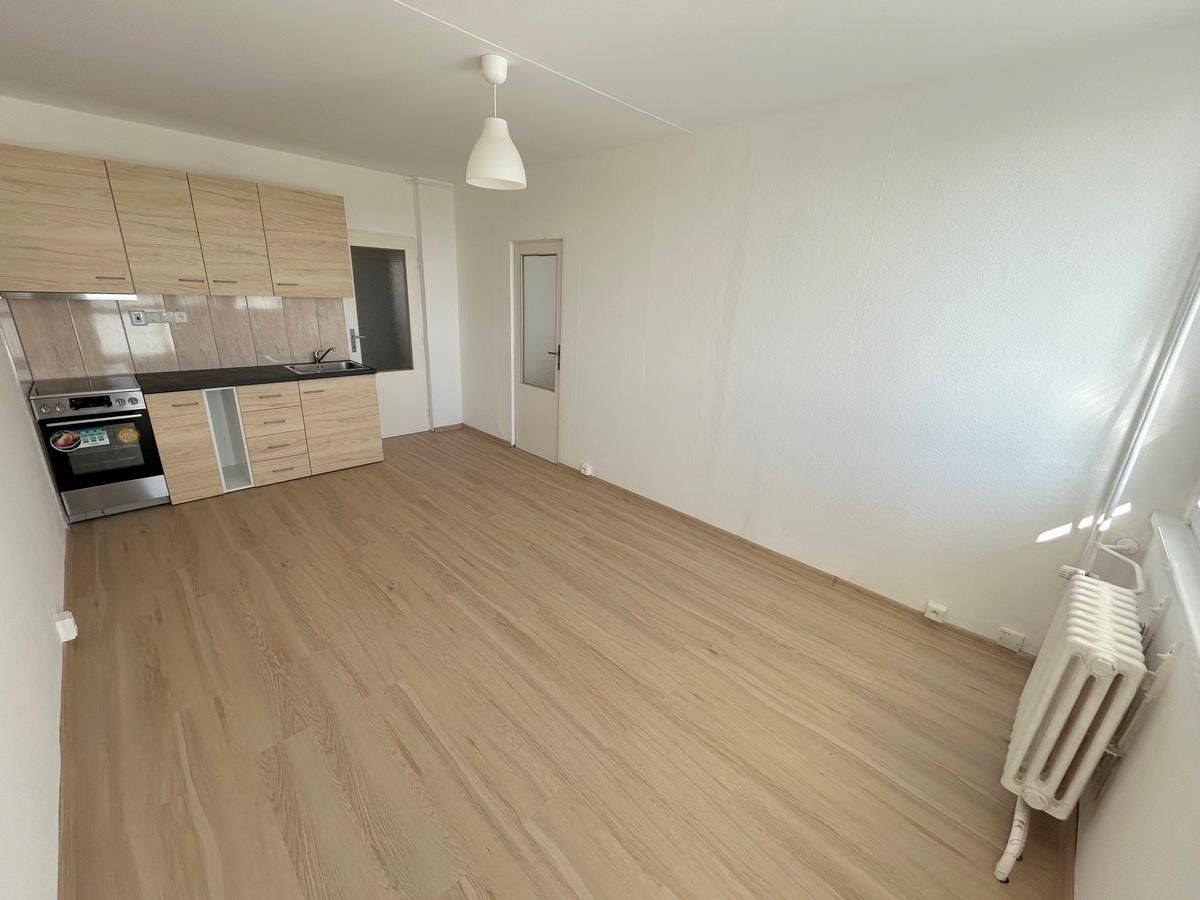 2+kk, V hůrkách, Praha, 48 m²