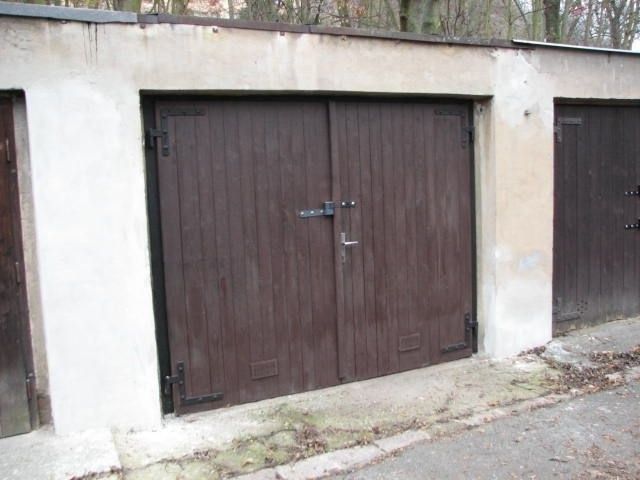 Garáže, Ústí nad Labem, 400 01