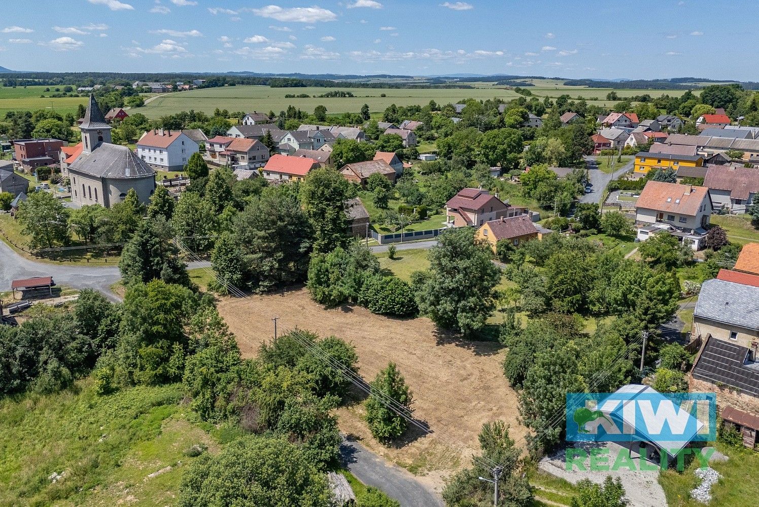 Pozemek pro bydlení, 1 744 m²