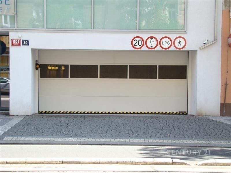 Pronájem ostatní - Komunardů, Praha, 5 m²