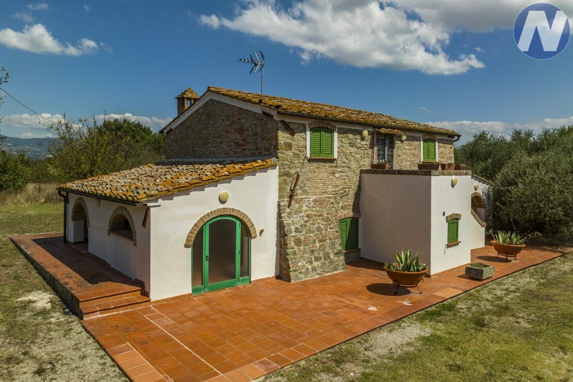 Rodinné domy, 987 66, Zahraničí