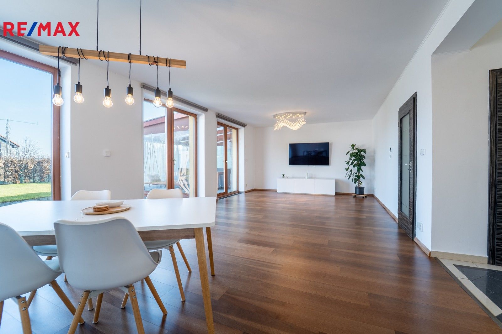 Rodinné domy, Kruhová 318, Nupaky, 161 m²