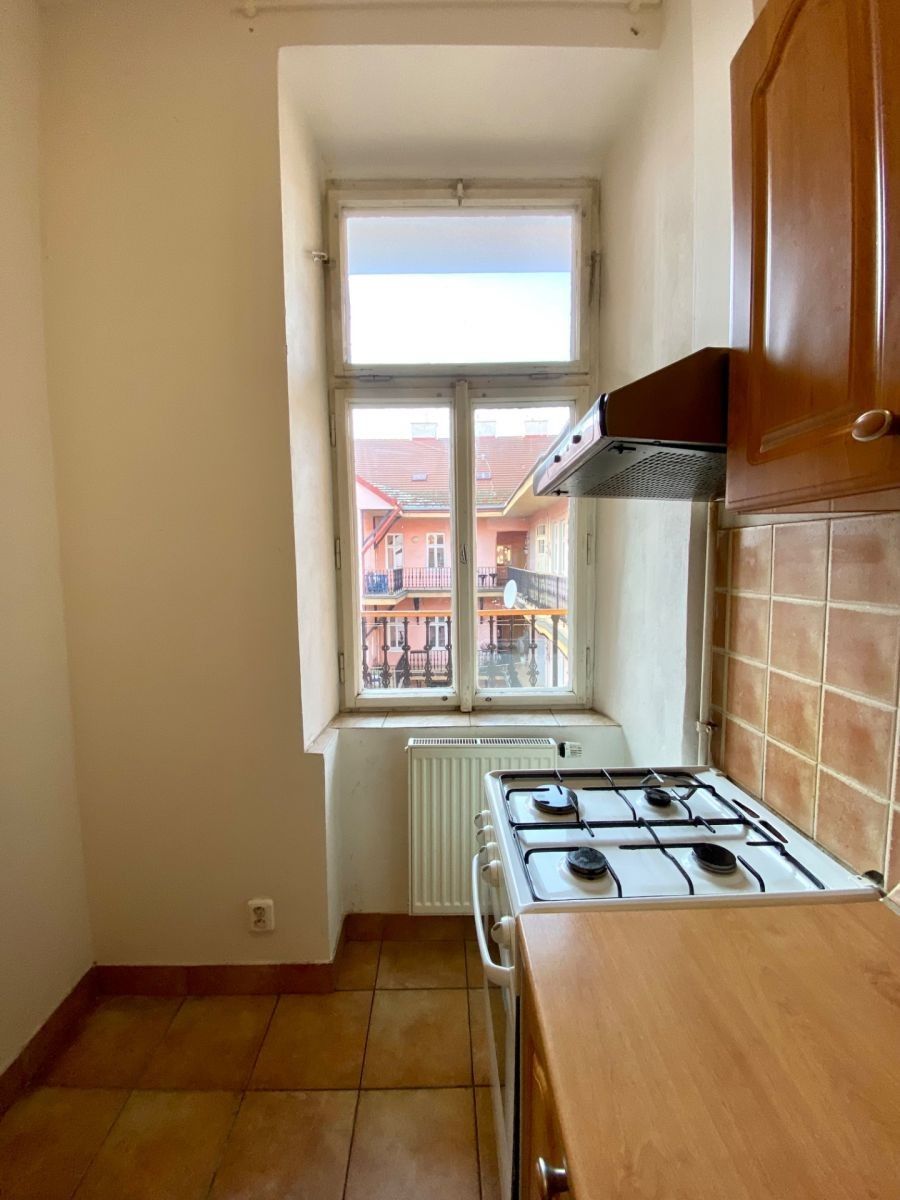 Pronájem byt 1+1 - Štefánikova, Praha - Smíchov, 35 m² - 5