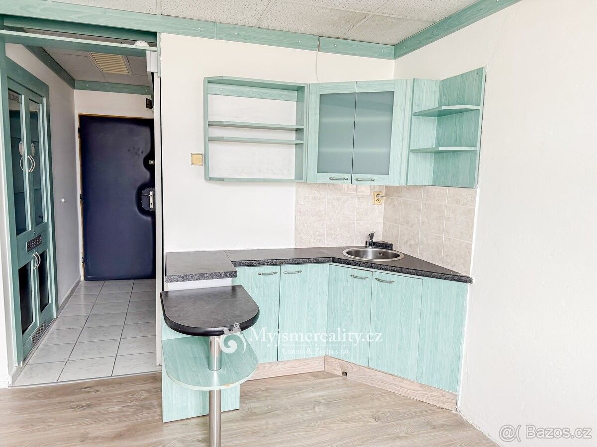 Pronájem obchodní prostory - Zlín, 760 01