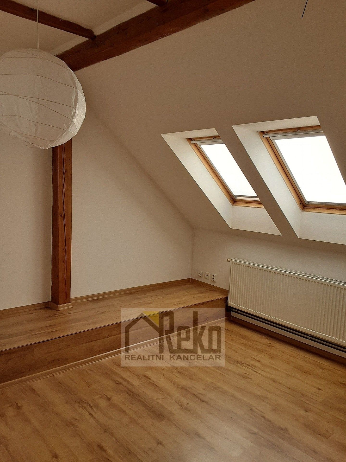 Pronájem byt 3+kk - náměstí Míru, Králův Dvůr, 120 m² - 2