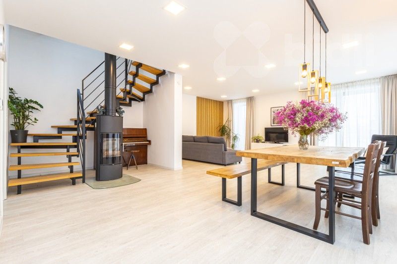 Prodej rodinný dům - Školní, Opatovice nad Labem, 194 m²